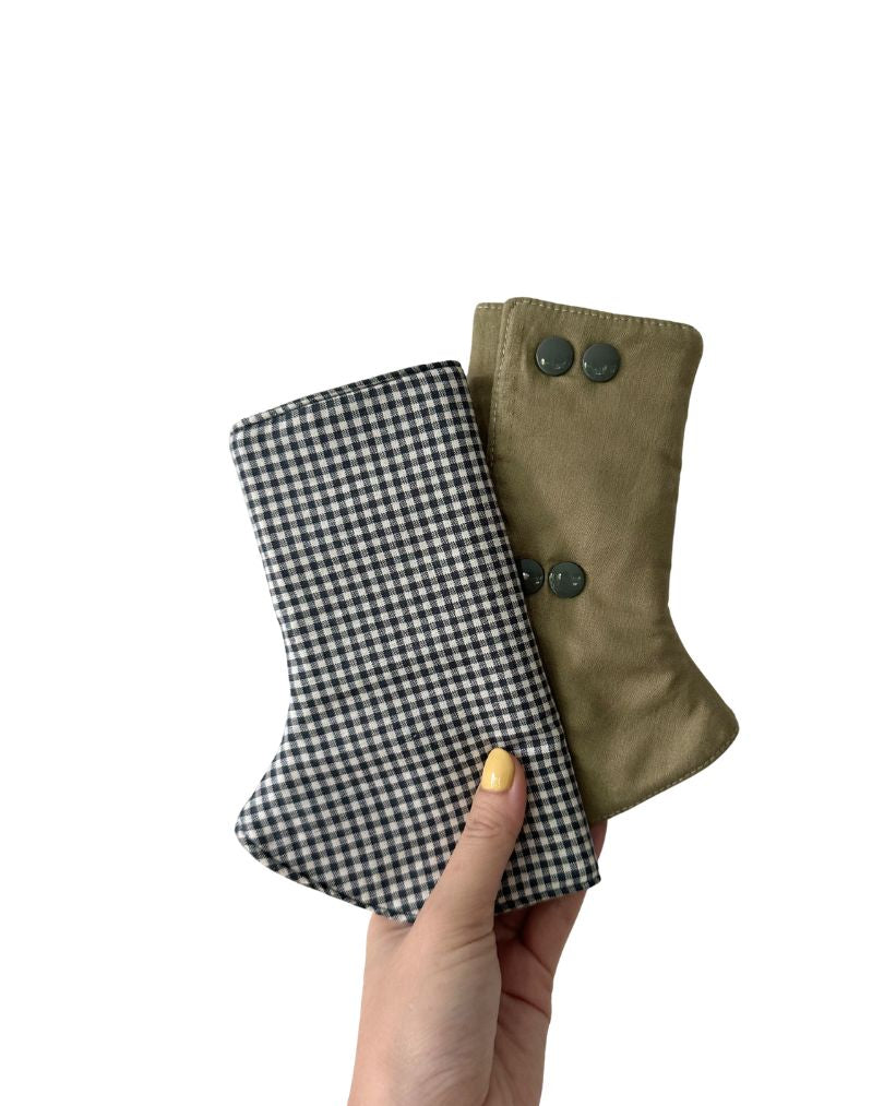 Baby carrier accessories featuring soft absorbent drool pads