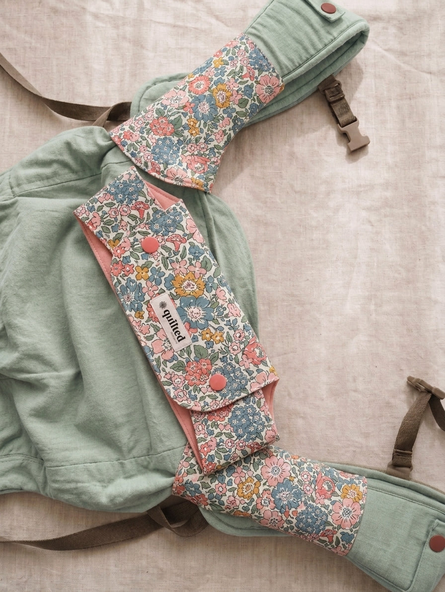 Front Drool Bib + Suckpads Set (Reversible)