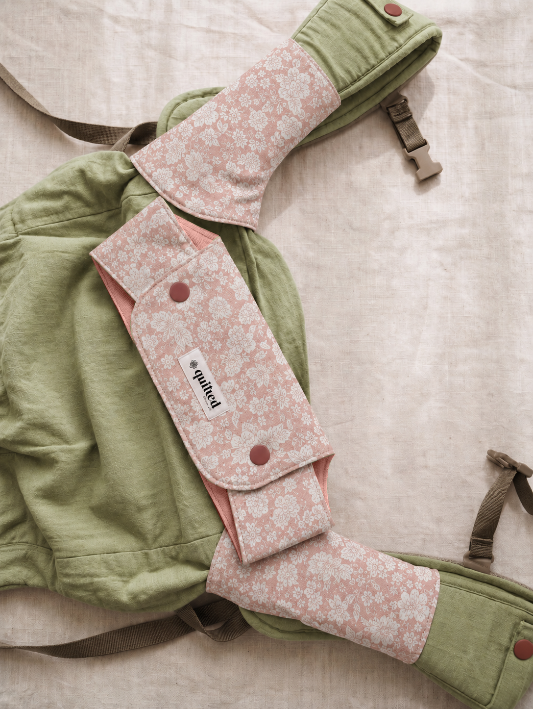 Front Drool Bib + Suckpads Set (Reversible)